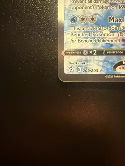 The Pokemon Company Pokemon TCG Glaceon VMAX 209/203 Evolving Skies Alt Art - Image 2