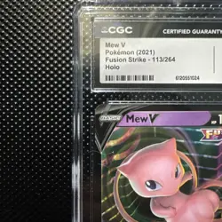 Pokemon Mew V CGC 10 Fusion Strike 113/264 Ultra Rare Holo 2021 English🔥 - Image 3