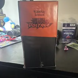 SHSW Vivid Voltage ETB Factory Sealed/very minor tear Pokemon TCG - Image 2
