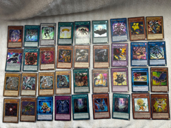 lot of 233 Yu-Gi-Oh! playing cards from 1996 - Image 5