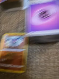 Lot Of 307 pokemon card and tins - Image 4