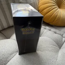 Pokemon TCG Scarlet & Violet—Surging Sparks Elite Trainer Box EN Pikachu - Image 2