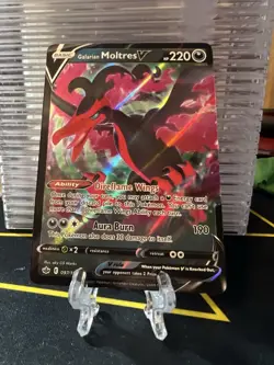 Holo Galarian Moltres V 097/198 Ultra Rare Chilling Reign Pokemon TCG - Image 1