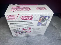 Pokemon TCG Top Trainer Box Karmesin & Purpur Weiße Flammen Neu OVP Deutsch - Image 2
