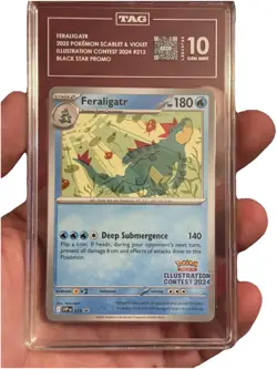 FERALIGATR TAG 10 2025 POKEMON SV#213 ILLUSTRATION CONTEST BLACKSTAR PROMO MINT - Image 2