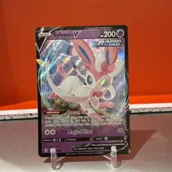 Pokemon TCG Sylveon v 74/203 Ultra Rare Card Sword & Shield Evolving Skies - Image 1