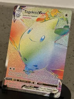 Pokemon TCG Togekiss VMAX Rainbow 191/185 Vivid Voltage Full Art Near Mint - Image 2