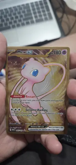 Pokemon TCG Mew Ex 205/165 Ultra Rare Metal Card Scarlet & Violet 151 LP - Image 3