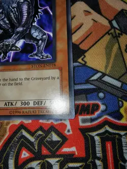 Kahkki, Guerilla of Dark World ston-en018 *NO LOGO MISPRINT* 1st (LP) Yu-Gi-Oh! - Image 3