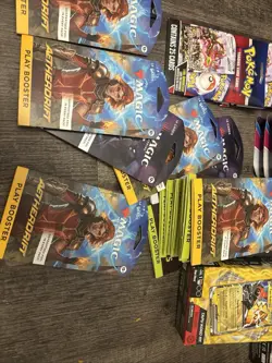 Lot Of 40 Pokemon Mtg Booster Packs And 4 Pokemon Battle Decks - Image 5