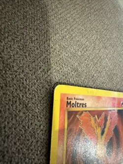 1999 Pokemon Fossil 27 Moltres 1st Edition NON Holo - Image 4