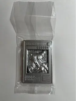 Yugioh Dark Magician Girl Silver 3D Card - Image 1