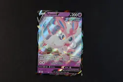 Sylveon V 074/203 Holo Shiny Pokemon TCG Card Evolving Skies 2021 NEAR MINT - Image 1