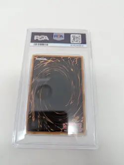 Yugioh Ultimate Dragonic Utopia Ray LIOV-EN039 Ultra Rare 1st Ed PSA 9 - Image 3