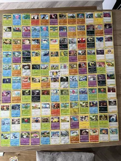 900x Sword & Shield Pokemon Cards Inc Evolving Skies, Lost Origin No Energy Bulk - Image 1