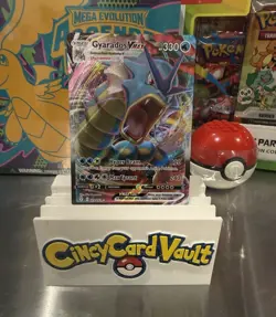 The Pokemon Company Gyarados VMAX 029/203 Evolving Skies UR Holo EN 330HP - Image 1