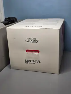 Minthive XenoSkin 30+ Graded Card Case Deck Box -Red -New - Image 5