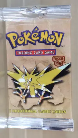 POKEMON FOSSIL BOOSTER PACK ZAPDOS FACTORY SEALED WOTC 1999 LONG CRIMP 1ol - Image 2