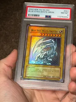 Blue Eyes White Dragon SDK-001 Ultra Rare HEAVY FOIL BLEED Yugioh PSA 8 *654 - Image 3