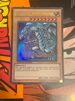 LC01-EN004 Blue-Eyes White Dragon Yugioh Legendary Collection 1 Ultra Rare Holo - Image 1
