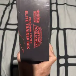 Pokemon centre astral radience ETB sealed with acrylic case - Image 3