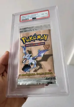 Pokemon Fossil 1st Edition Sealed Booster Pack *PSA 8 - NM-MT* Aerodactyl Art - Image 4