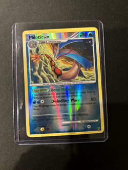 Milotic (Shiny) SH7-12 Supreme Victors Reverse Holo - Pokemon Trading Card - Image 1