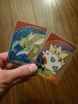 LP! Togepi & Scyther Topps Series 3 - Blue Logo - Pokemon Card - Clear Plastic - Image 1