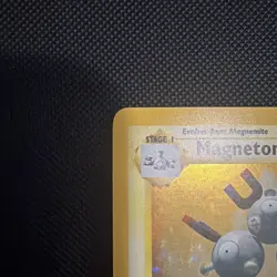 Pokemon TCG Magneton Base Set Holo Unlimited Rare Card 9/102 NM Condition - Image 5