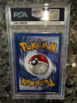 2002 Pokemon Legendary Collection #30 Moltres Reverese Foil PSA 1 - Image 2