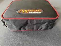 Magic: The Gathering logo branded Black/Red Carrying Case - Image 2
