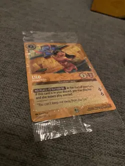 Lilo Escape Artist 25/P2 Glimmer Gold Foil Promo Disney Lorcana TCG Sealed - Image 1