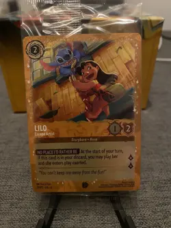 Lilo Escape Artist 25/P2 Glimmer Gold Foil Promo Disney Lorcana TCG Sealed - Image 2
