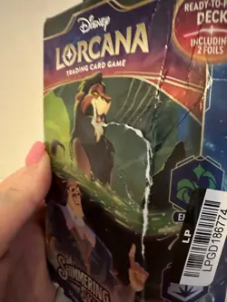 Disney Lorcana TCG: Shimmering Skies Sealed Starter Deck - Emerald & Steel - Image 2