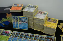 1300 Huge Lot of Pokemon Go Charizard/Venusaur/Blastoise (170 Holo/Reverse) - Image 5