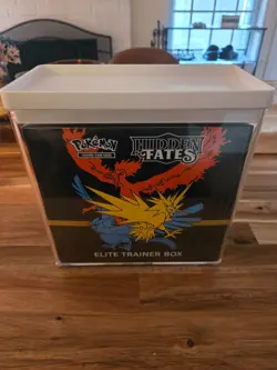 Pokemon TCG: Hidden Fates Trainer Box, 2019 W/ case 820650804731 - Image 1