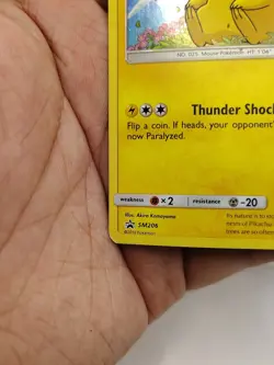 Pokemon TCG Pikachu SM206 Holo Promo Sun & Moon - Image 2