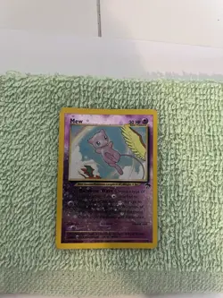 Pokemon TCG Mew 1/18 Southern Islands Promo Holo English 2001 - Image 2