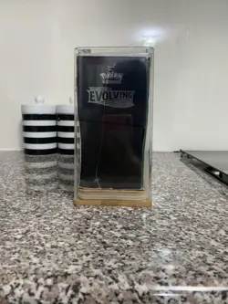 EVOLVING SKIES - Elite Trainer Box ETB Sealed - Pokemon TCG - Image 2