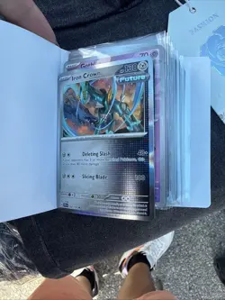 Carpeta Mini Album Con 60 Cartas Pokemon - Lote Holo / Reverse TCG - Image 1