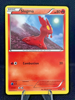 Pokemon TCG - Slugma 6/39 | XY Kalos Starter Set Regular - LP/NM - Image 1