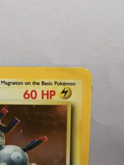 Wizards of the Coast Magneton 9/102 Base Set Holo Rare Unlimited 60HP - Image 4