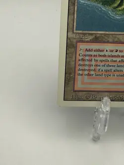 Magic the Gathering Volcanic Island Revised Edition Dual Land - Image 4