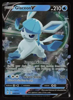 Glaceon V 040/20: Evolving Skies Pokemon TCG Near Mint - Image 1