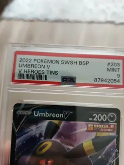 PSA 9 - Umbreon V #SWSH203 Pokemon Promo - Image 4