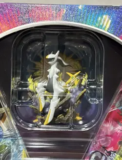 Pokemon TCG - Arceus V Figure Collection - New And Sealed 820650850165 - Image 4