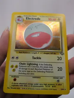 Pokemon TCG Electrode 1999 Unlimited Jungle 2/64 Rare Holo - Image 2