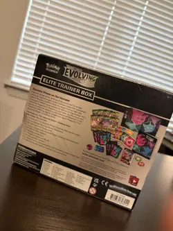 Pokemon Evolving Skies ETB Elite Trainer Box Sealed 8 Booster Packs - Image 5