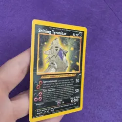 SHINING TYRANITAR Neo Destiny ITA Carta Pokemon Vintage Rara Segreta - HP - Image 2