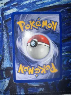 1st Edition WOTC Machamp 8/102 Base Set Holo Rare 1999 100HP - w/ crease - Image 2